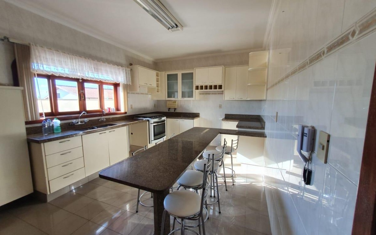 Casa 3 quartos, 1 suíte, 4 garagens - foto 9