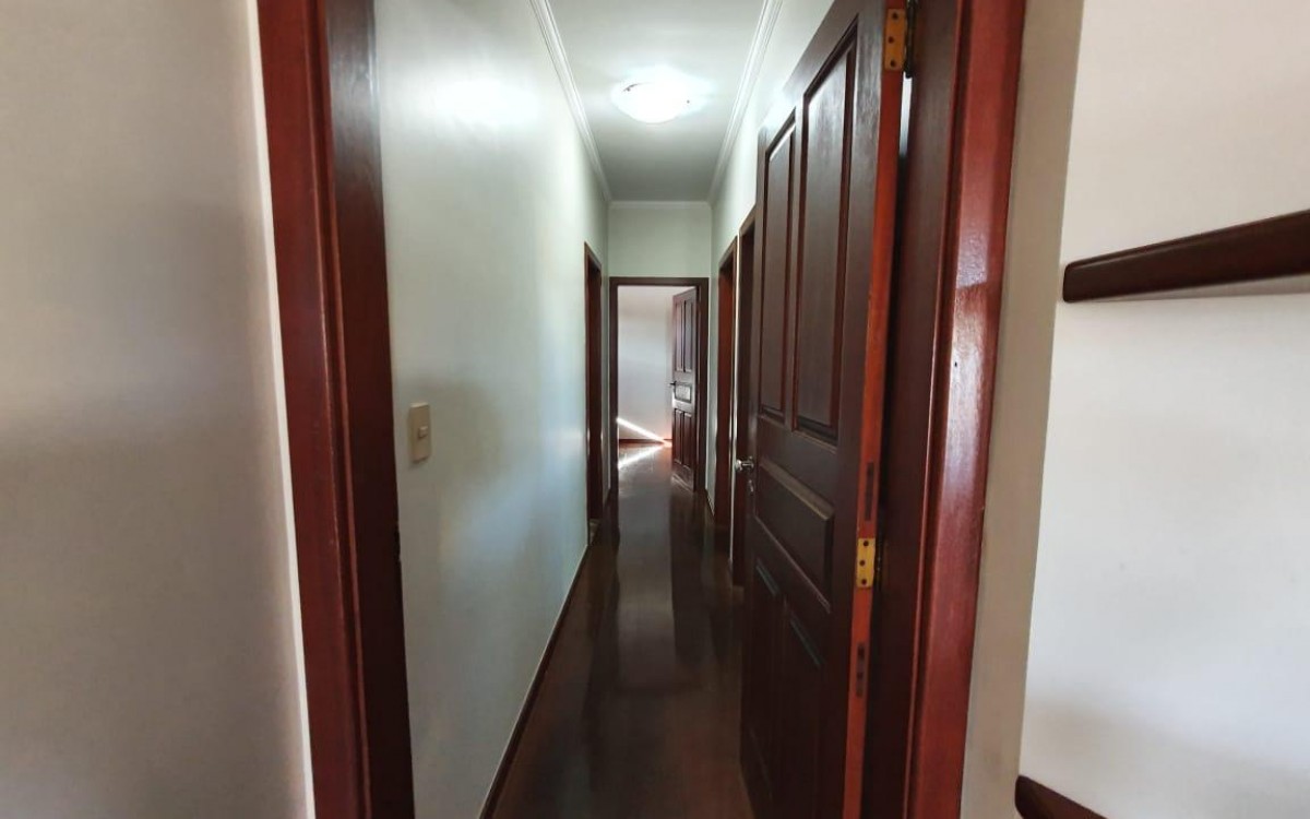 Casa 3 quartos, 1 suíte, 4 garagens - foto 10