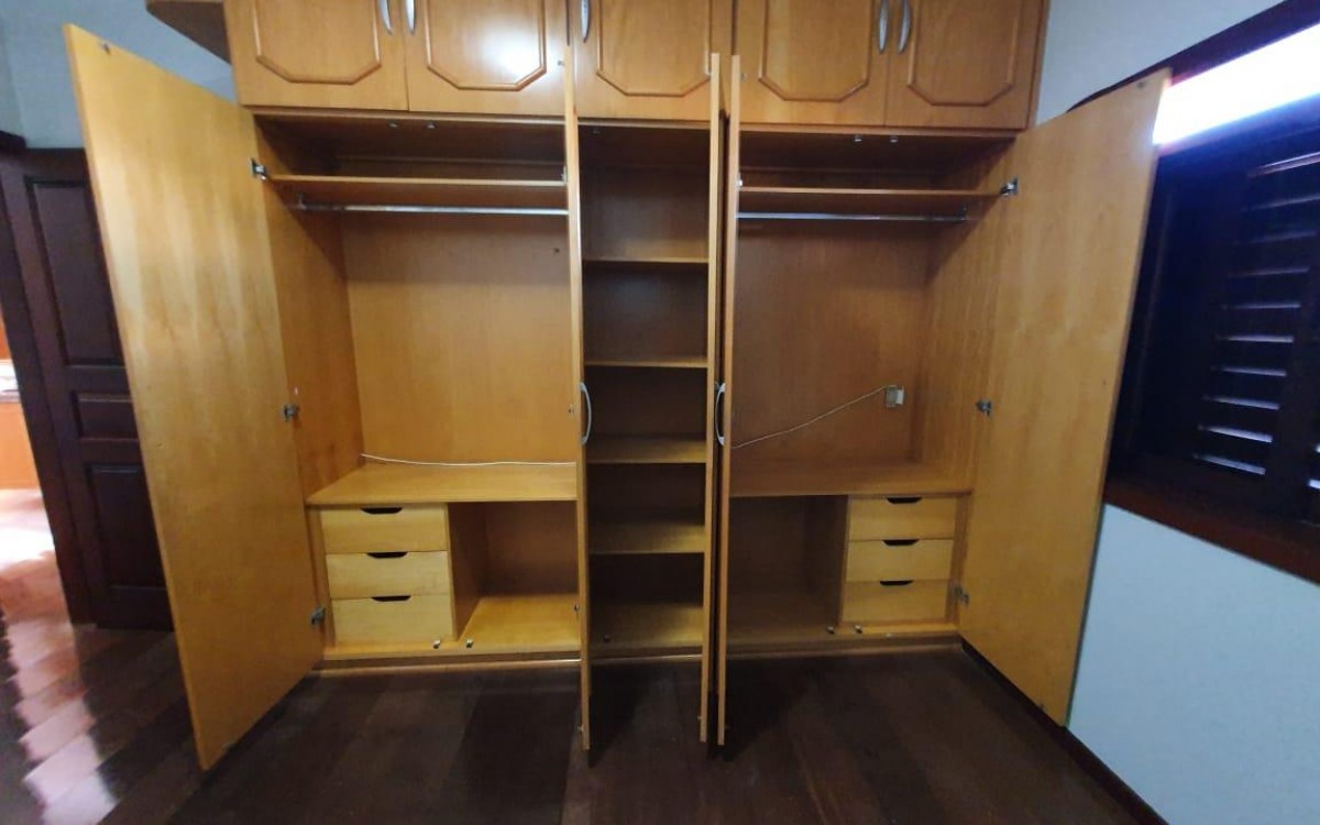 Casa 3 quartos, 1 suíte, 4 garagens - foto 13