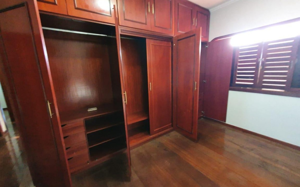 Casa 3 quartos, 1 suíte, 4 garagens - foto 23