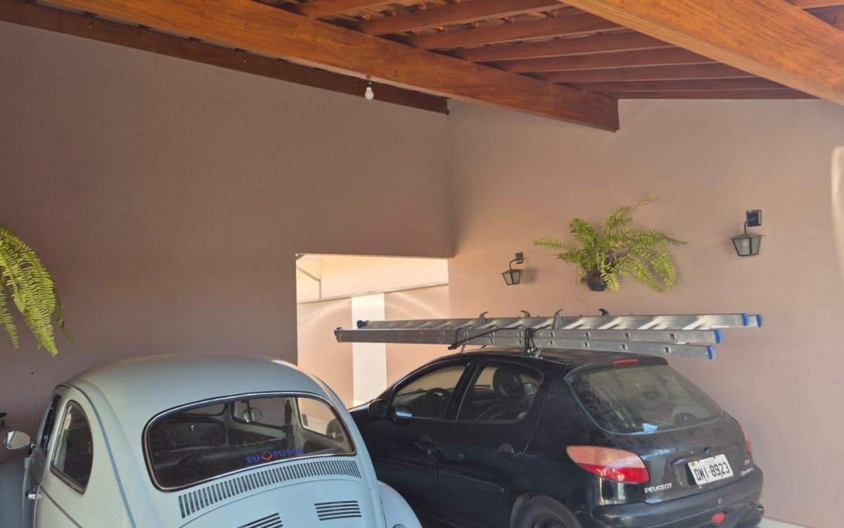Casa 3 quartos, 2 suítes, 4 garagens - foto 3