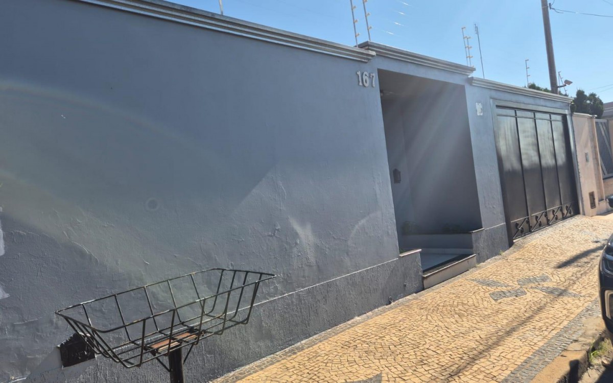 Casa 3 quartos, 2 suítes, 4 garagens - foto 1